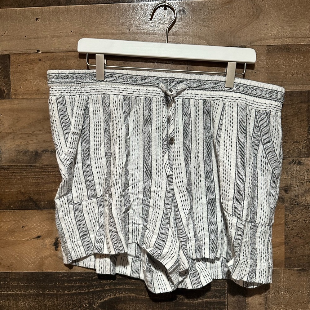 Marissa Olivia Striped Linen Shorts Womens XL White Black
